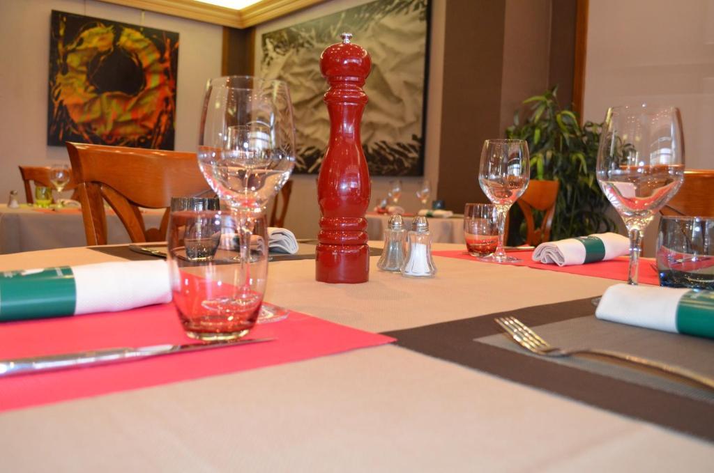 Hotel Le Beau Site Gien Dış mekan fotoğraf